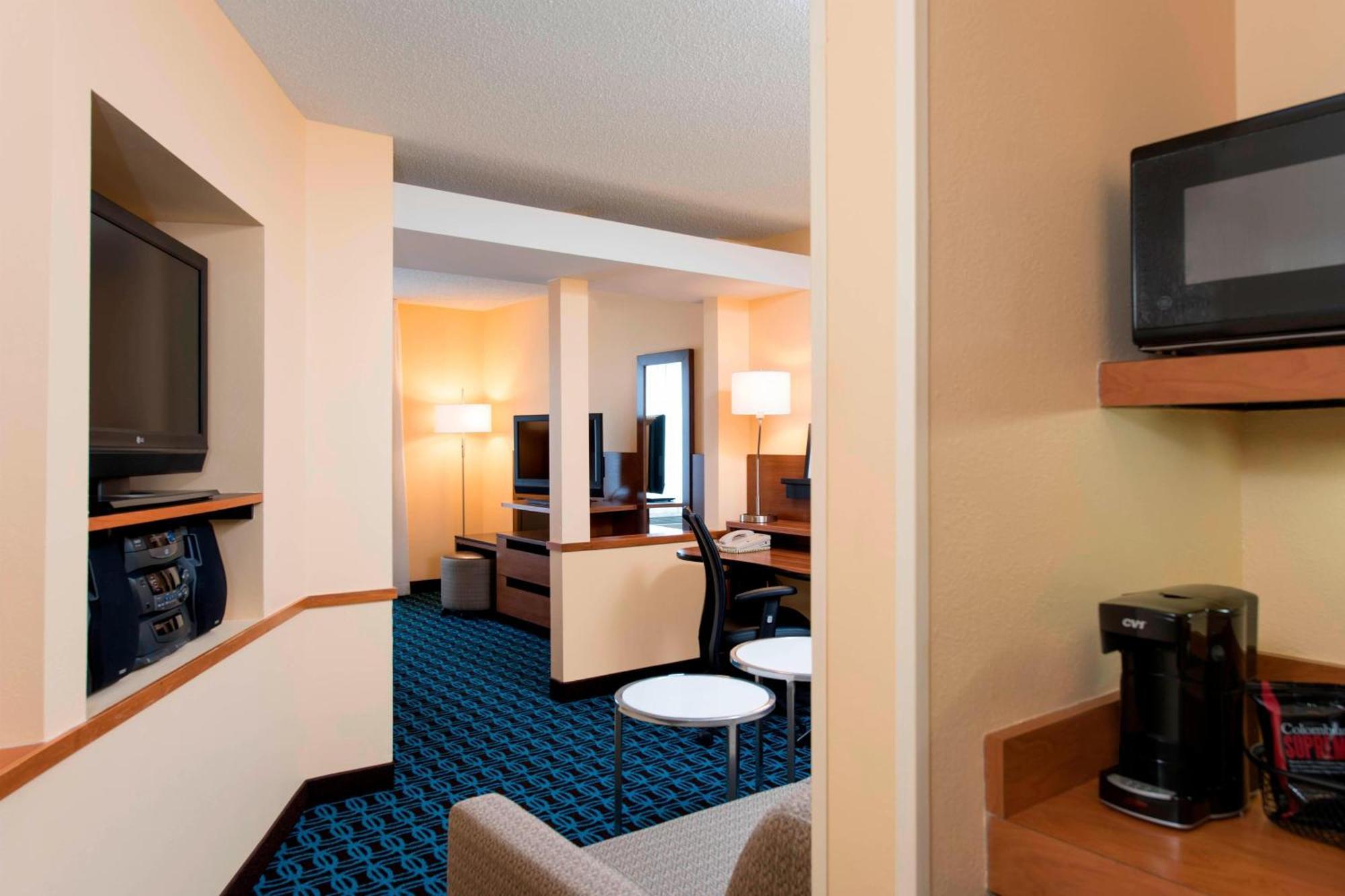 Fairfield Inn And Suites By Marriott Chicago St. Charles Saint Charles Exterior photo