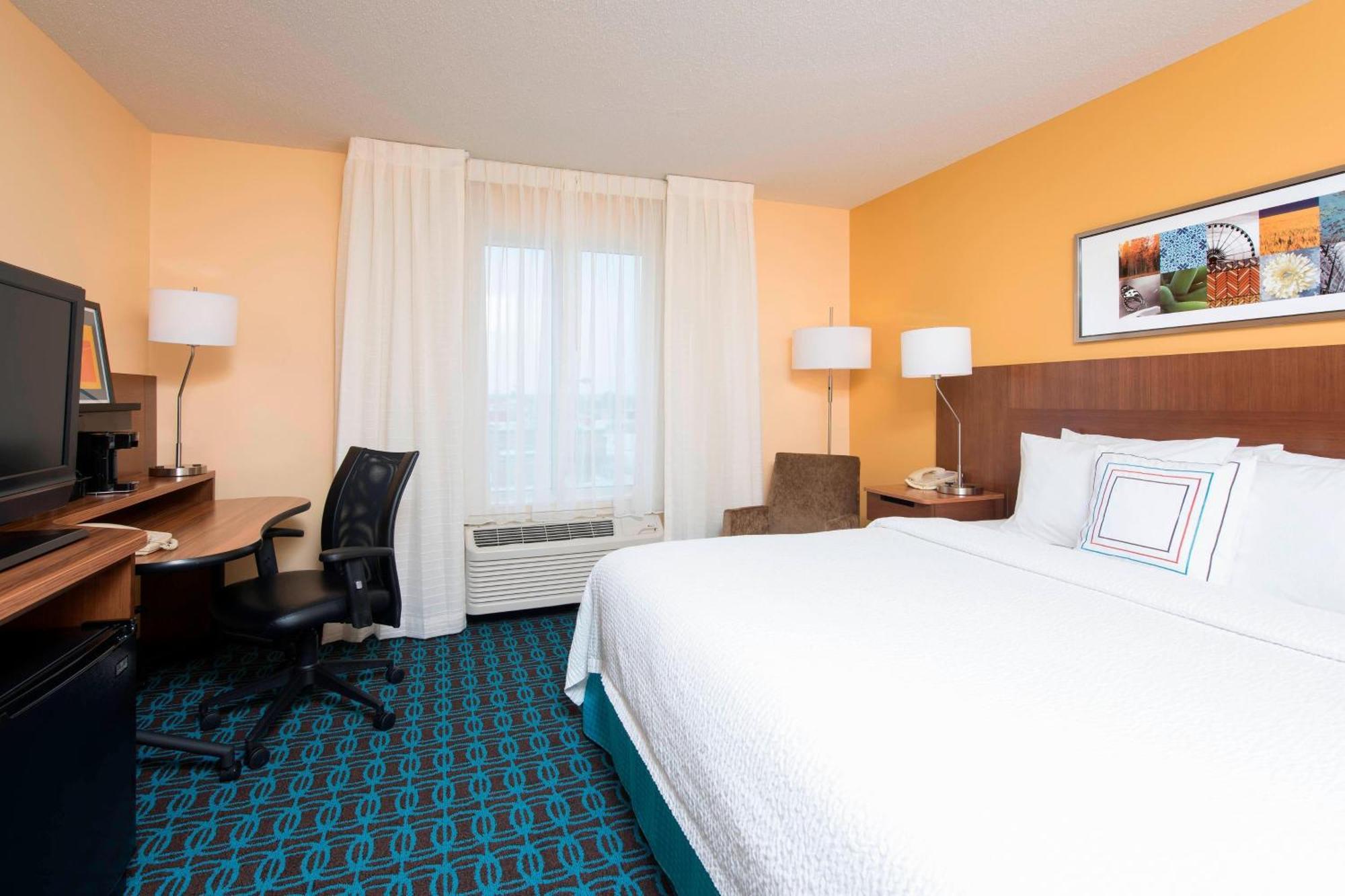 Fairfield Inn And Suites By Marriott Chicago St. Charles Saint Charles Exterior photo