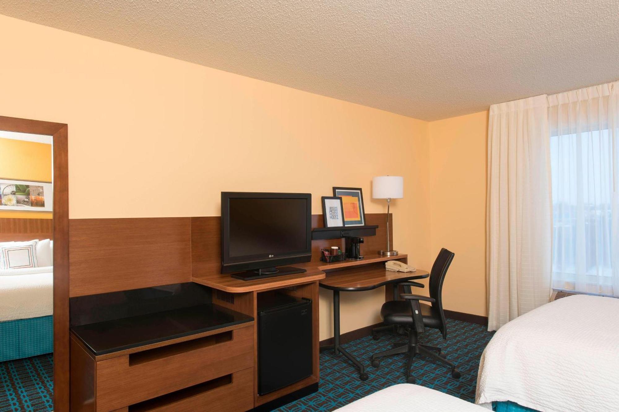 Fairfield Inn And Suites By Marriott Chicago St. Charles Saint Charles Exterior photo