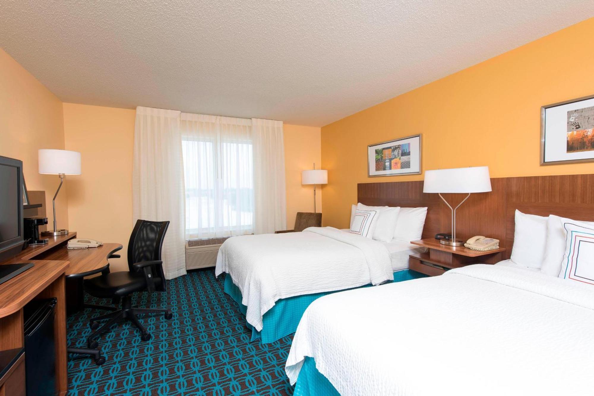 Fairfield Inn And Suites By Marriott Chicago St. Charles Saint Charles Exterior photo
