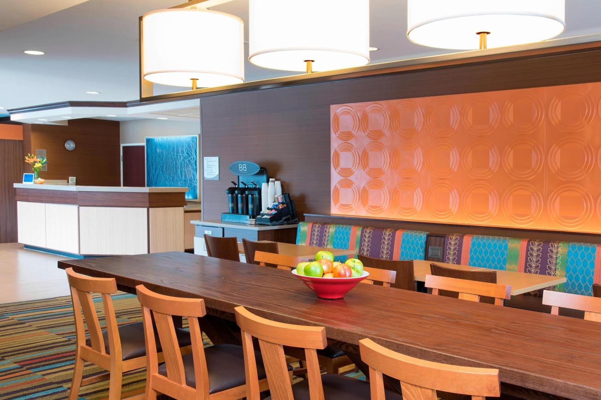 Fairfield Inn And Suites By Marriott Chicago St. Charles Saint Charles Exterior photo
