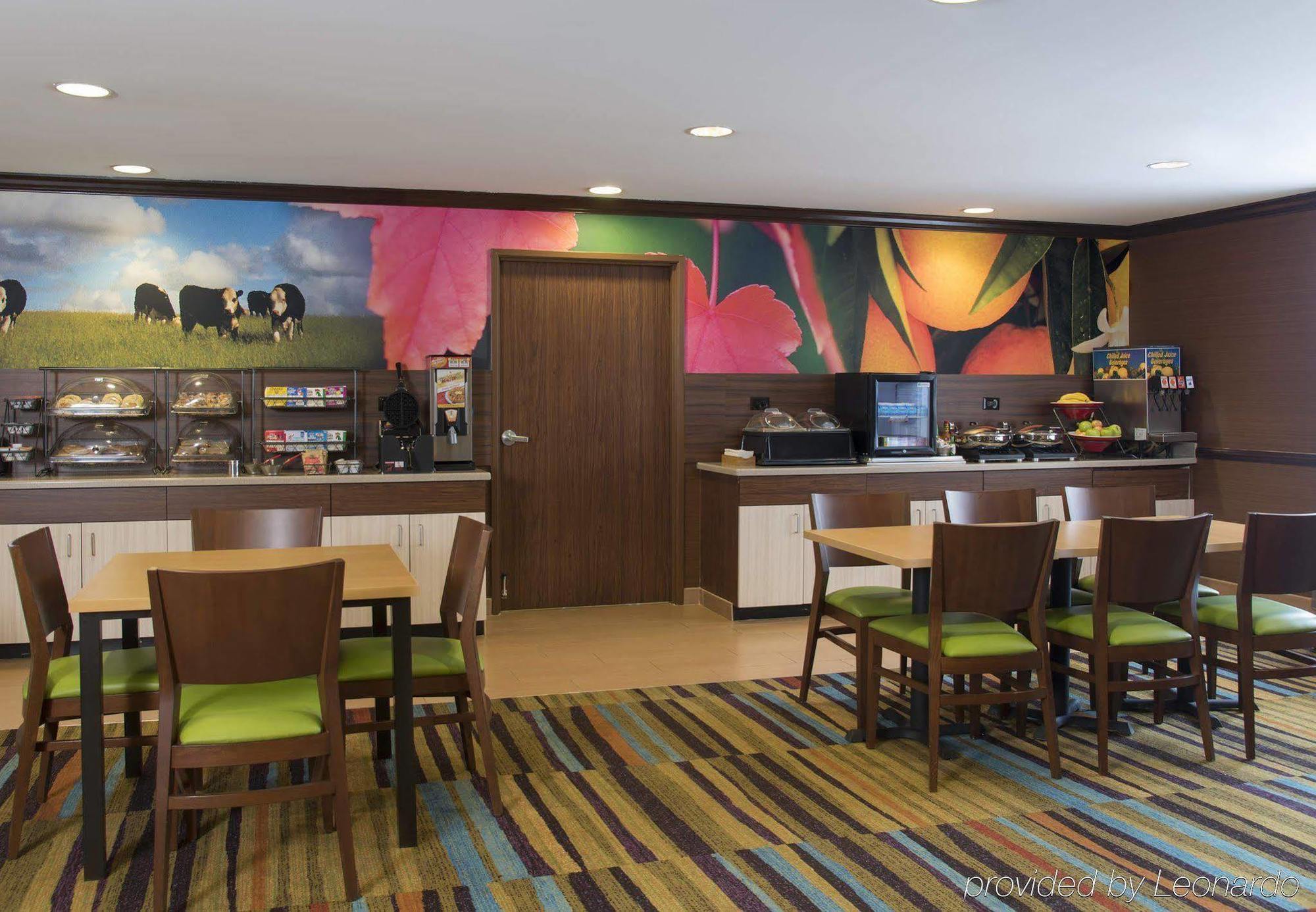 Fairfield Inn And Suites By Marriott Chicago St. Charles Saint Charles Exterior photo