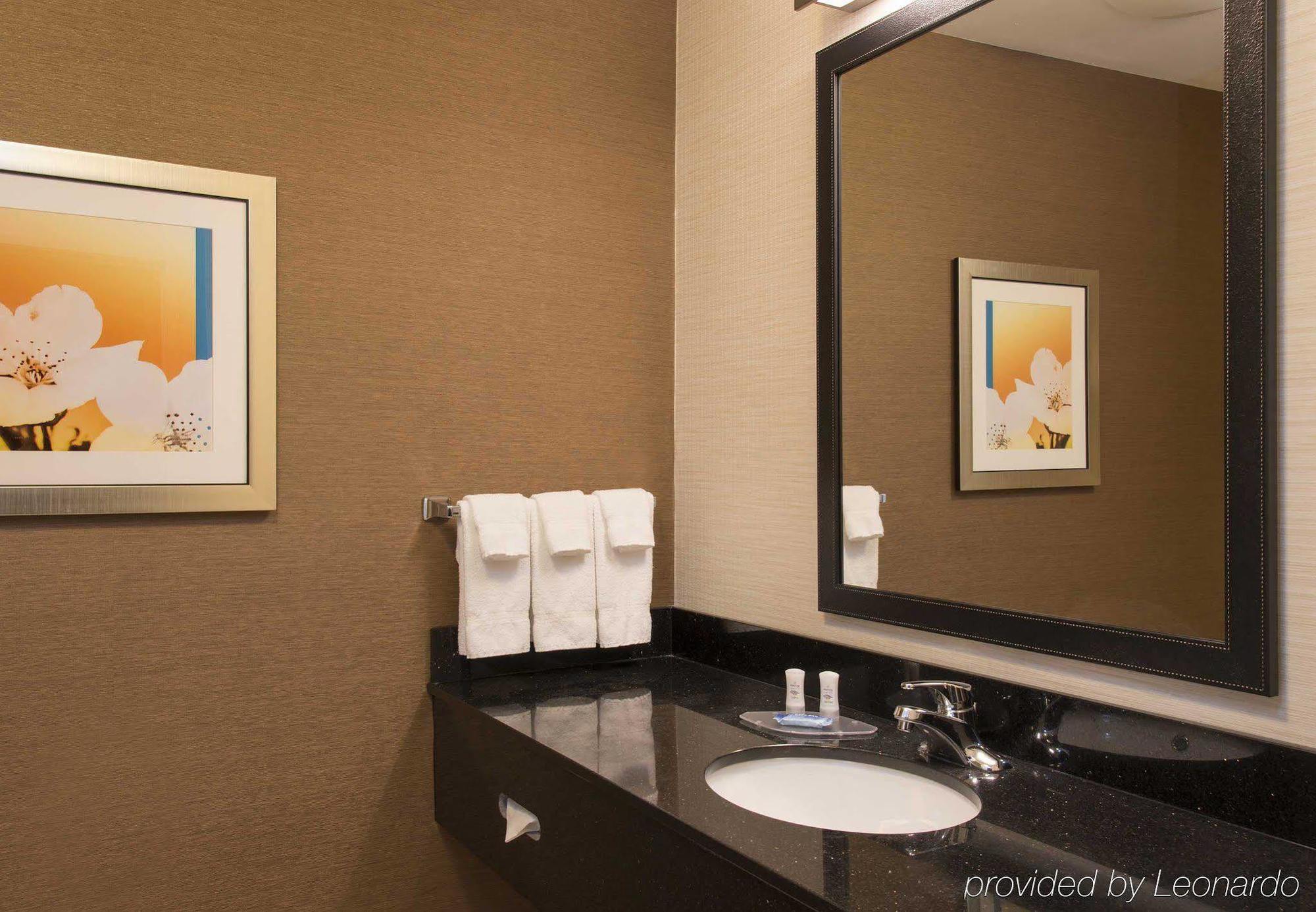 Fairfield Inn And Suites By Marriott Chicago St. Charles Saint Charles Exterior photo