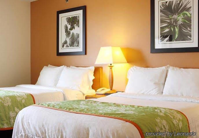 Fairfield Inn And Suites By Marriott Chicago St. Charles Saint Charles Exterior photo