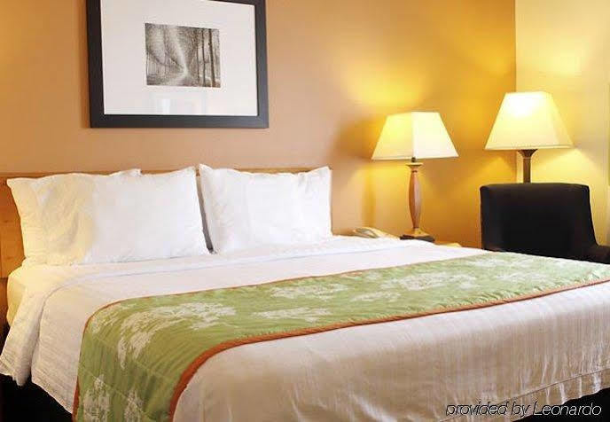 Fairfield Inn And Suites By Marriott Chicago St. Charles Saint Charles Exterior photo